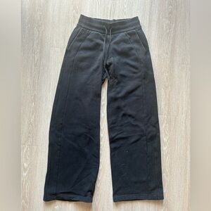 lululemon scuba sweatpants Size 4 (mid-high rise)
